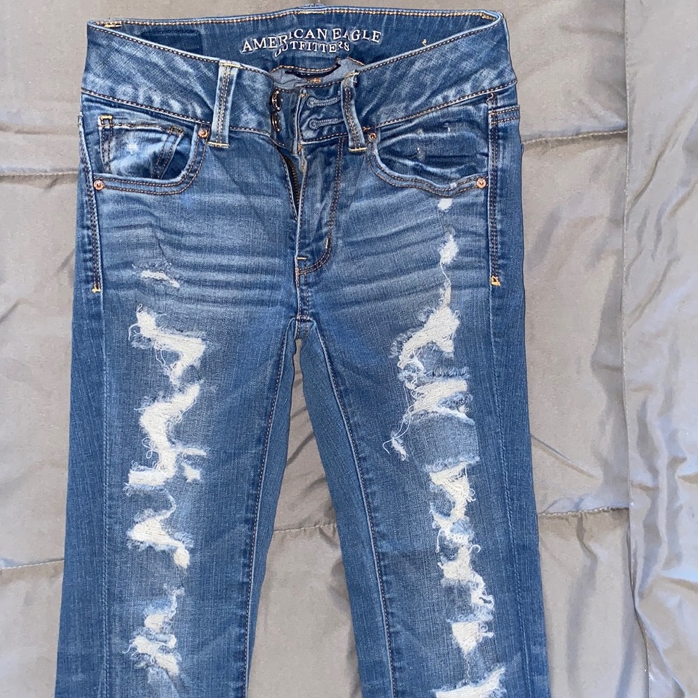 American Eagle Artist Crop size 0 Blue denim